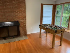 Camelback 5 min away! billiard, foosball surrounded by woods Lodge - Image 3