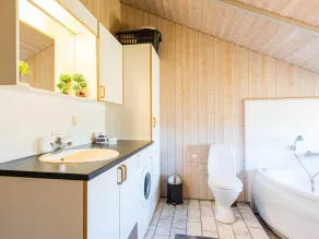 6 person holiday home in Hvide Sande - Image 4
