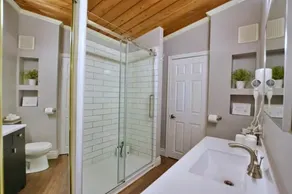Cozy chalet w/heated pool, hot tub, sauna 3 min dr. to the Blue Mountain village - Image 5