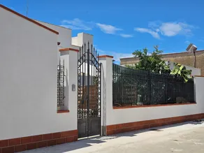 Casa de férias \"Teseo Holiday\" com terraço privado e Wi-Fi - Image 5