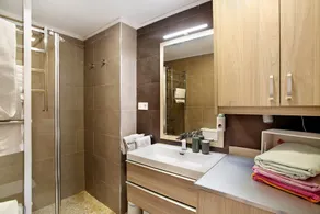 Vacation Apartment 'Centrico Y Funcional' with Shared Pool, Private Terrace and Wi-Fi - Image 3