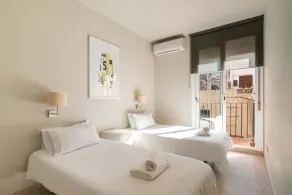 Stay U-nique Apartments Torre Damians - Image 3
