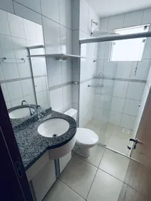 Great 2 Bedroom Apartment - Excellent Location - Image 2