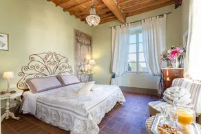 il Frantoio, a farmhouse apt with terrace and pool - Image 4