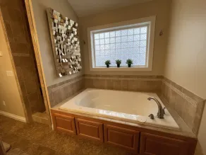 The Premier Syracuse Lake Wawasee lakefront home, sleeps 20, new furniture - Image 5