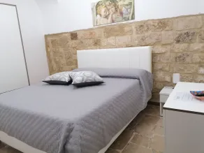 Romantic cottage in the heart of the historic center of Bari - Image 5