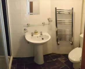 Mount Gould Apartment - Image 2