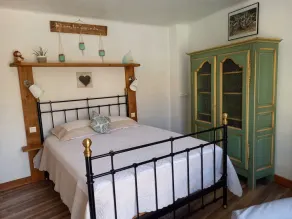 House in small, quiet hamlet - Image 2
