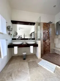 Penthouse - Private - Pool & Heated Jacuzzi & Rooftop A3022B - Image 5