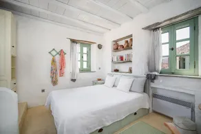 Seafront View, Vatoudi House - Image 5