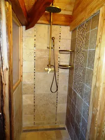 Charmerende og afslappende sommerhus med privat jacuzzi - Image 4