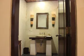 Lovely 1 BR Beachfront Villa in Sanur - Image 2