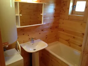 Træhytte med havudsigt - Image 2