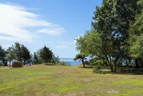 2BR Cottage with Stunning Water Views & Beach Access - Image 5