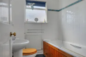 RIVERVIEW, pet friendly, country holiday cottage in Lyme Regis - Image 2