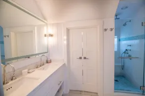 Fantastisk udsigt over havnen \"Eliza\" Cottage!  Ved siden af White Elephant! - Image 2