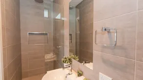 43A Twynam Street - Image 4