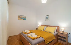 2 bedroom beautiful apartment in Supetar - Image 3