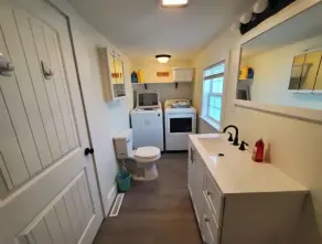 2 Bedroom Close to Town Home - Image 2