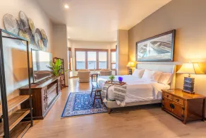 Spectacular Beach Front House - Image 4