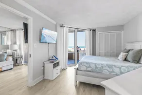 Oceania Beach Club - Image 3