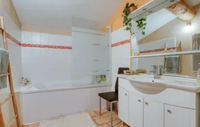 Awesome home in Artigues - Image 2