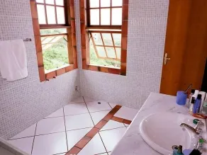 Luxurious house, sea view, swimming pool, sauna close to the best beaches and Rua das Pedras. - Image 3