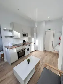 Escape to Madrid: Modern and Cozy Studio near IFEMA - Image 5