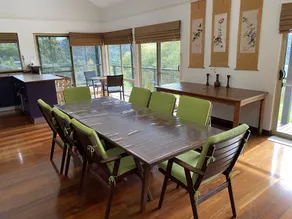 Karri Vista - peaceful setting with valley views - Image 4