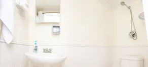 Caretakers Apartment-Split level Full Bed with European Bath Pet Friendly fee applies - Image 5