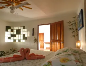 Haus mit 3 bis 5 Schlafzimmern und Meerblick auf Rainforest Estate, beladen mit Affen! - Image 4