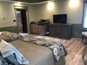 Guest Quarters at the Inn  - 101 - Image 4