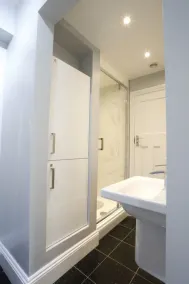 Fabuloso reformado costera casa de vacaciones de 6 dormitorios con estacionamiento y gran jardín - Image 3