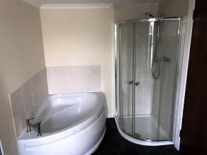 Apartment-Private Bathroom - Image 3