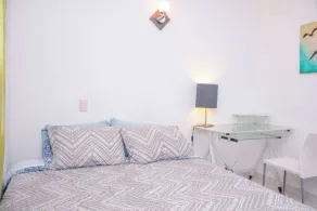Gorgeous 3 bedroom with private Parking space AC - Image 3