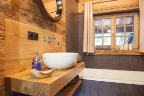 Aplin-style mountain apartment Oui with a fantastic view of the mountains and the Lech Valley - Image 2