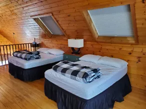 Cozy cottage with private waterfront & wifi - Image 5