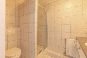 Spacious 5-person apartment within walking distance of the beach and center - Image 4