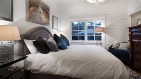The Lux Luxury 4 bedroom, 2 bathroom, with stunning garden - Image 4
