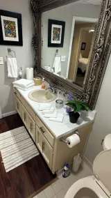 Wonderful Artistic Retreat, close to everything. - Image 2