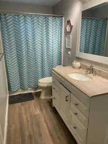 Home close to IRB and Walsingham Park - Image 4