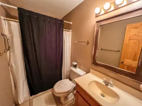Cozy Log Cabin w/ Gas Fireplace - 2BR/1.5BA Near New River & Parkway - Image 2