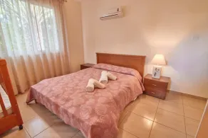 Coral Bay Prime Tourist Location - 2 Bed Villa - 300m To Coral Bay Beaches -Pool - Image 5