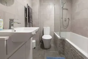 Cosy Modern Oxford Apartment - Image 2