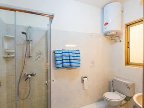 Nice, private, air-conditioned vacation apartment with 3 bedrooms - Image 2