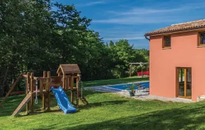 Stunning Home In Svpetar U Sumi - Image 2