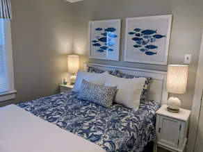 7th & Central-Cozy 2bed/1bath 1st floor condo - Image 3