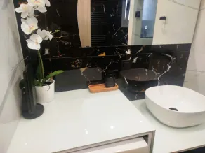Frank and Jimmy apartments - Image 3