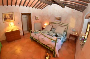 Country House / Farm House em Massa E Cozzile com 2 quartos e capacidade para 6 pessoas - Image 4