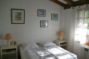 Cosy house with garden + Terrace, ocean and bay in walking distance, Wifi and TV - Image 4
